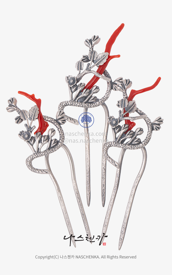 10938929 -  삼작뒤꽂이 [나스첸카 NASCHENKA] 나만 봐줄래 _ 산호 은 뒤꽂이 _ 삼작 뒤꽂이  