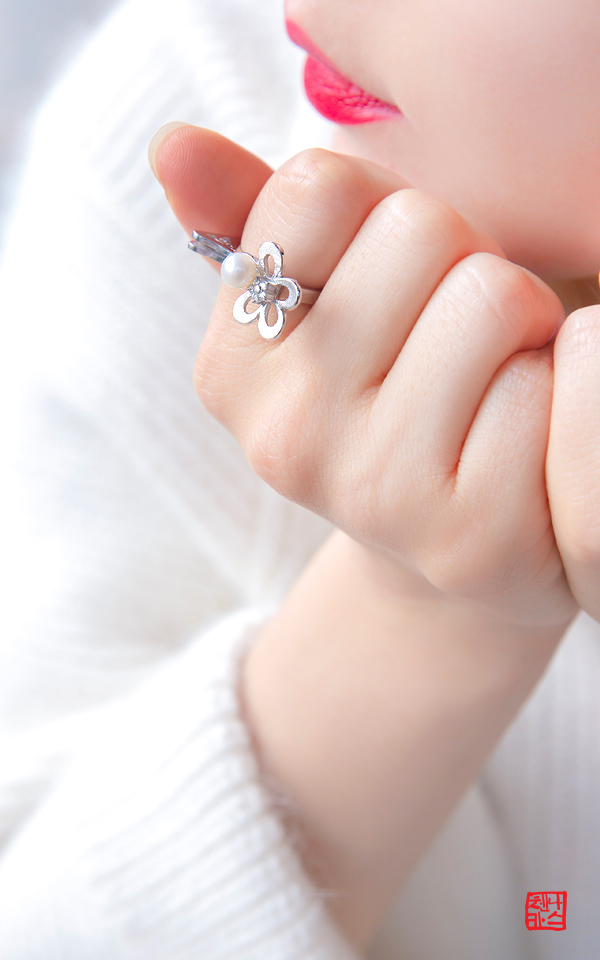 1347196 - [나스첸카 NASCHENKA] 진주 꽃잎 반지 _ 진주 반지