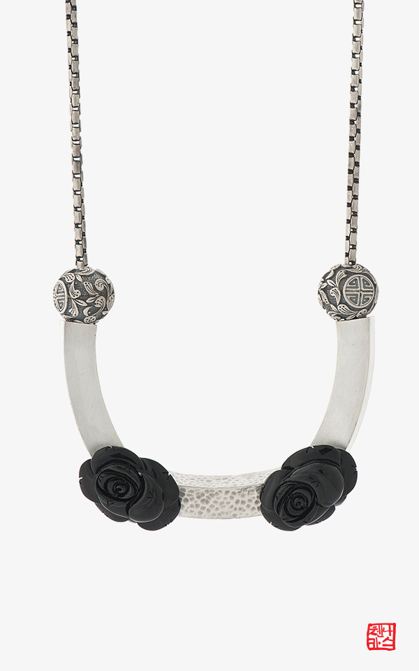 1476131 - [나스첸카 NASCHENKA] 완전한 사랑 - 은 흑산호 목걸이