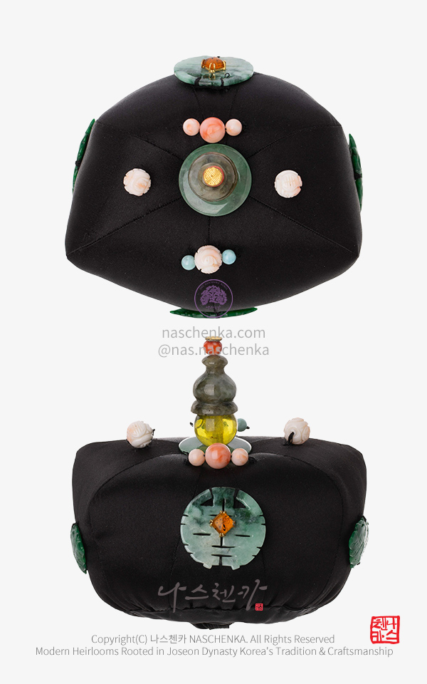 10956787 - 천연 산호의 귀티가 멀리서도 한눈에 남다른 나스첸카 NASCHENKA 전통 족두리 _ 쌍희자 쌍복 비취 산호 은족두리 [나스첸카 NASCHENKA]  Royal Jade Natrural Coral Jokduri