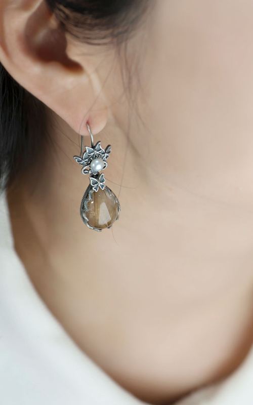 2546 - [나스첸카 NASCHENKA] 슬림 금침 [실버 수공예 금침수정 귀걸이]