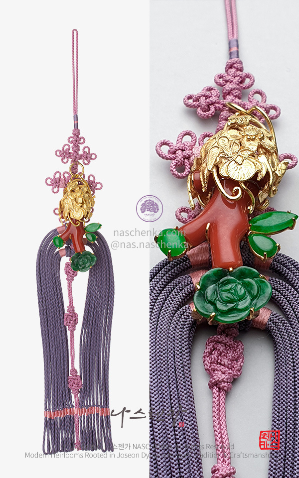 10958072 - 고급 전통 노리개 [나스첸카 NASCHENKA] 전통 혼문 환상의 적산호와 비취 낙지발 노리개 _은 노리개 