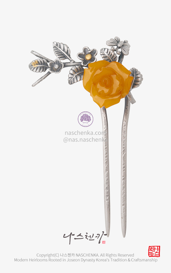 10958642 - 귀한 호박꽃 하나 피어나 전통 은 뒤꽂이 나스첸카 NASCHENKA