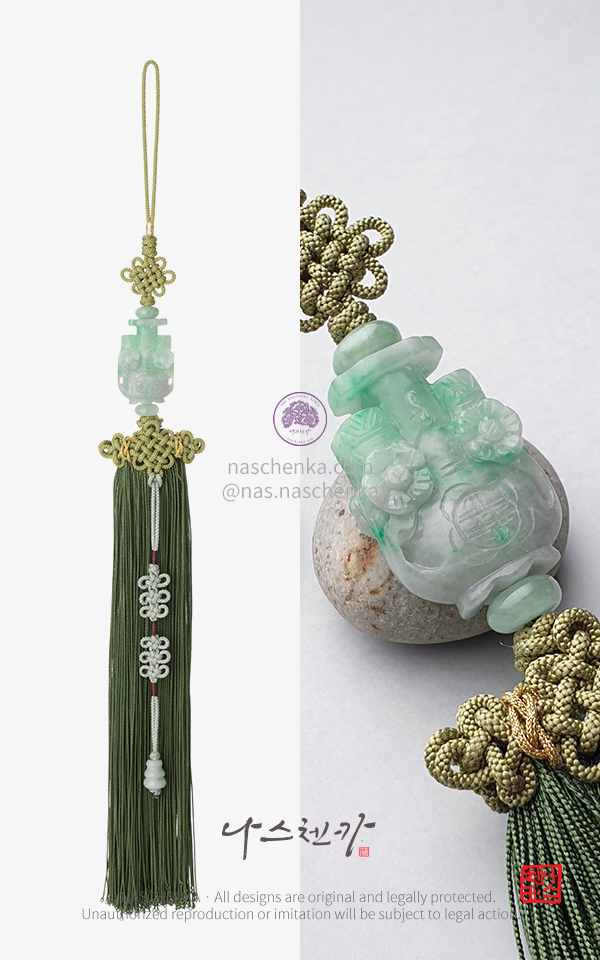 10960062 - [나스첸카 NASCHENKA] 화기애애 비취 투호 명주 노리개  Jade & Silk Norigae 